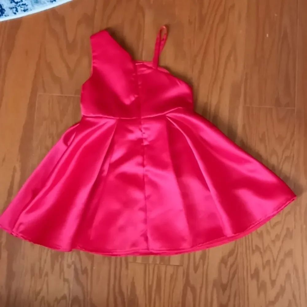 RED BOW PARTY DRESS - Picture 2 of 4